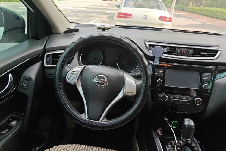 Used Nissan Qashqai 2017 2.0L CVT Elite Edition China V Standard Steering Wheel