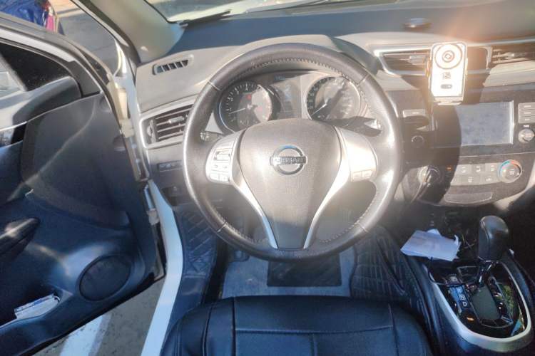 Used Nissan Qashqai 2017 2.0L CVT Smart Enjoyment Version China V Standard Steering Wheel