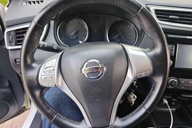 Used Nissan Qashqai 2017 2.0L CVT Smart Enjoyment Version China V Standard Steering Wheel