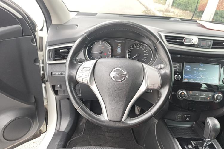 Used Nissan Qashqai 2017 2.0L CVT Smart Enjoyment Version China V Standard Steering Wheel