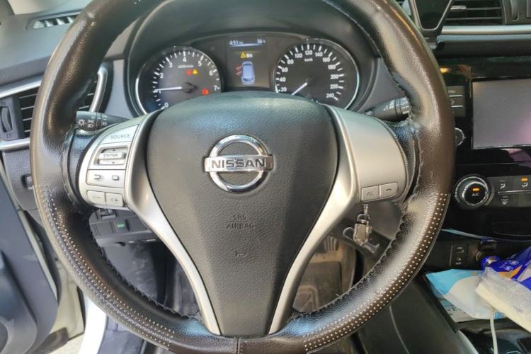 Used Nissan Qashqai 2017 2.0L CVT Smart Enjoyment Version China V Standard Steering Wheel