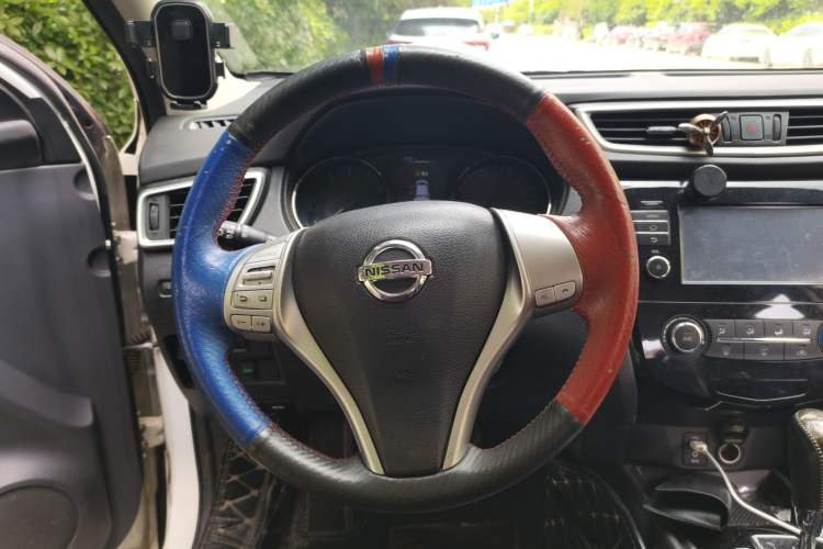 Used Nissan Qashqai 2017 2.0L CVT Luxury Edition China VI Standard Steering Wheel