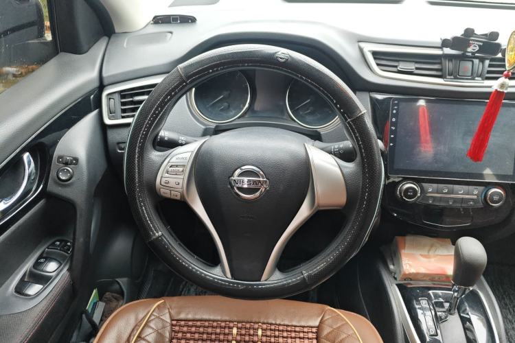 Used Nissan Qashqai 2017 2.0L CVT Elite Edition China V Standard Steering Wheel