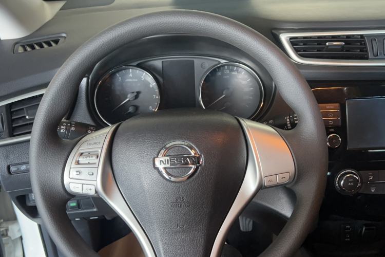Used Nissan Qashqai 2017 2.0L CVT Elite Edition China V Standard Steering Wheel