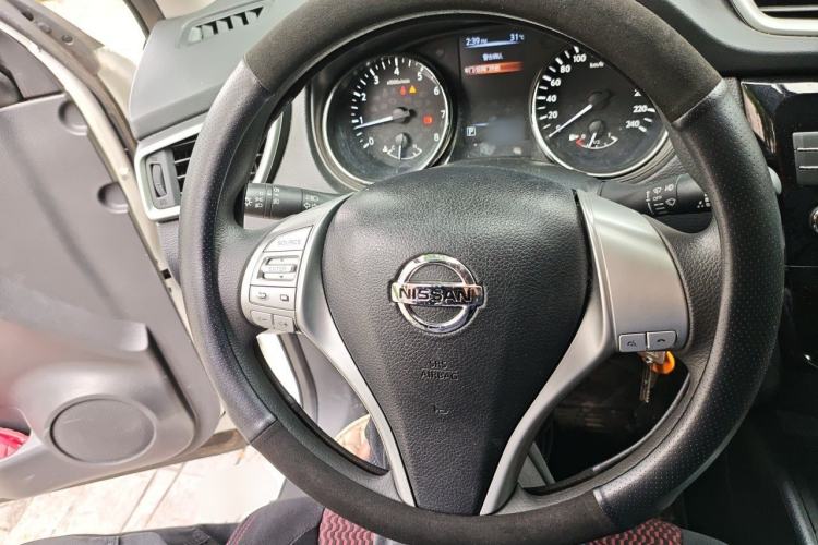 Used Nissan Qashqai 2017 2.0L CVT Elite Edition China V Standard Steering Wheel