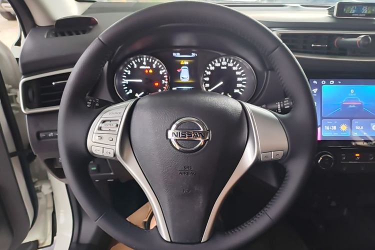 Used Nissan Qashqai 2017 2.0L CVT Smart Enjoyment Version China V Standard Steering Wheel