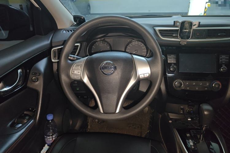 Used Nissan Qashqai 2017 2.0L CVT Elite Edition China V Standard Steering Wheel