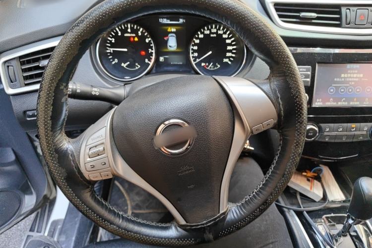 Used Nissan Qashqai 2017 2.0L CVT Elite Edition China V Standard Steering Wheel