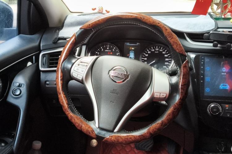 Used Nissan Qashqai 2017 2.0L CVT Smart Enjoyment Version China VI Standard Steering Wheel