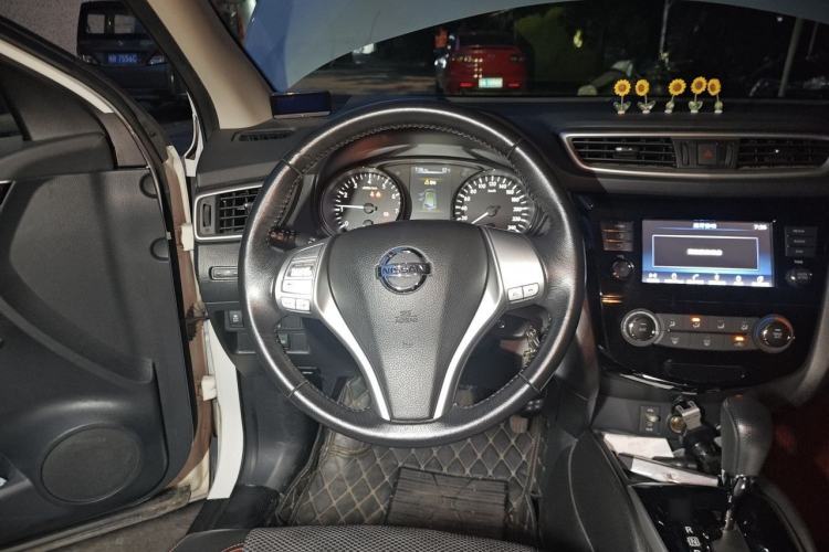 Used Nissan Qashqai 2017 2.0L CVT Smart Enjoyment Version China V Standard Steering Wheel