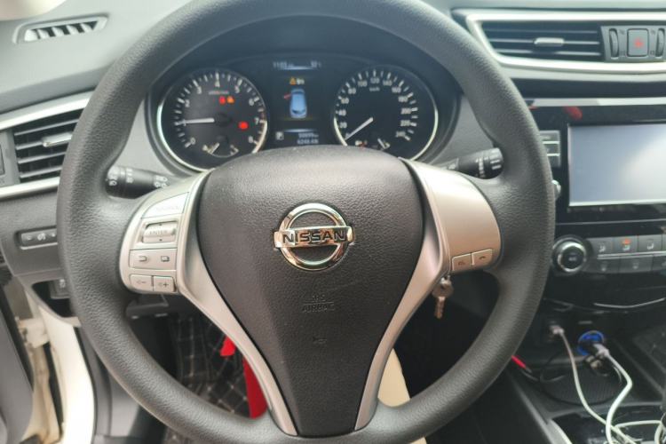 Used Nissan Qashqai 2017 2.0L CVT Elite Edition China V Standard Steering Wheel