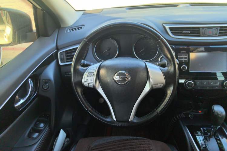 Used Nissan Qashqai 2017 2.0L CVT Luxury Edition China V Standard Steering Wheel