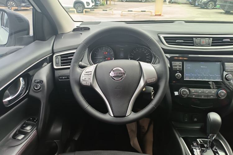 Used Nissan Qashqai 2017 2.0L CVT Smart Enjoyment Version China V Standard Steering Wheel