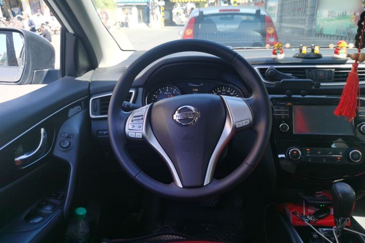 Used Nissan Qashqai 2017 2.0L CVT Luxury Edition China V Standard Steering Wheel