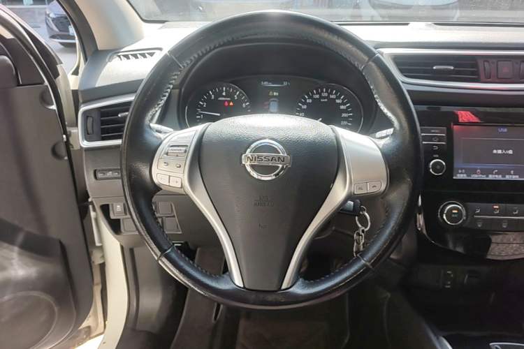 Used Nissan Qashqai 2017 2.0L CVT Smart Enjoyment Version China V Standard Steering Wheel