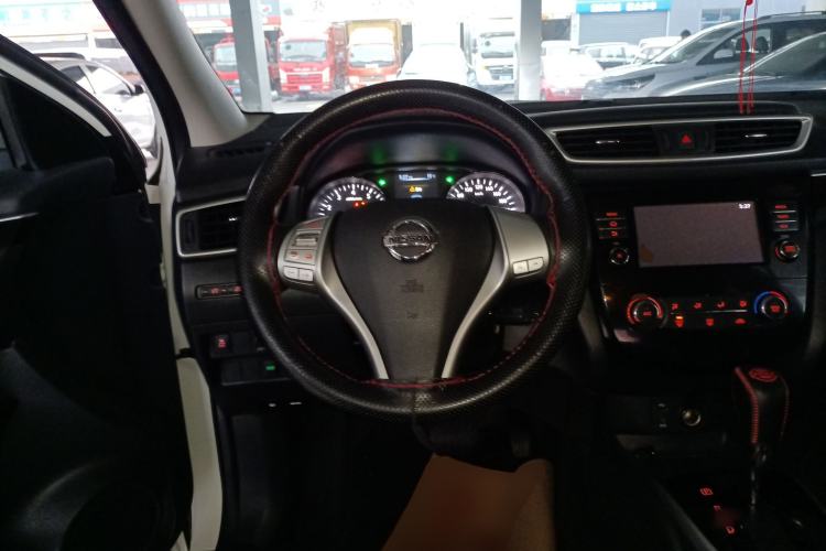 Used Nissan Qashqai 2017 2.0L CVT Smart Enjoyment Version China V Standard Steering Wheel