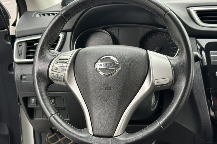 Used Nissan Qashqai 2017 2.0L CVT Smart Enjoyment Version China VI Standard Steering Wheel