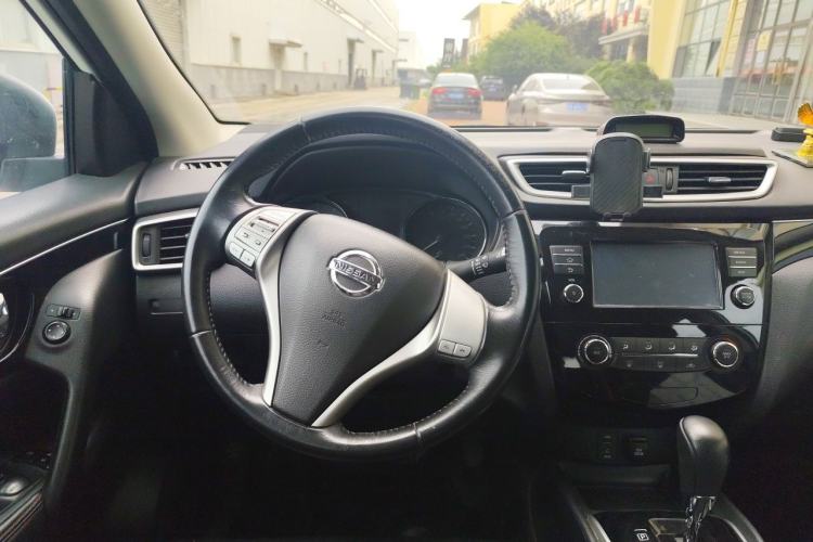 Used Nissan Qashqai 2017 2.0L CVT Smart Enjoyment Version China VI Standard Steering Wheel