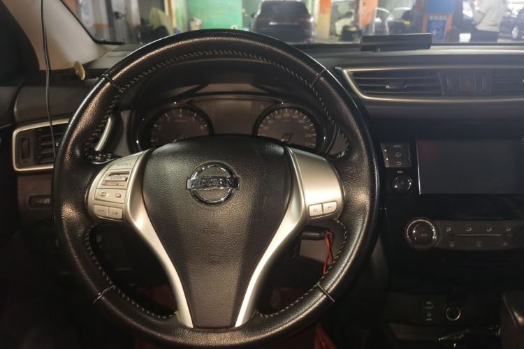 Used Nissan Qashqai 2017 2.0L CVT Smart Enjoyment Version China VI Standard Steering Wheel
