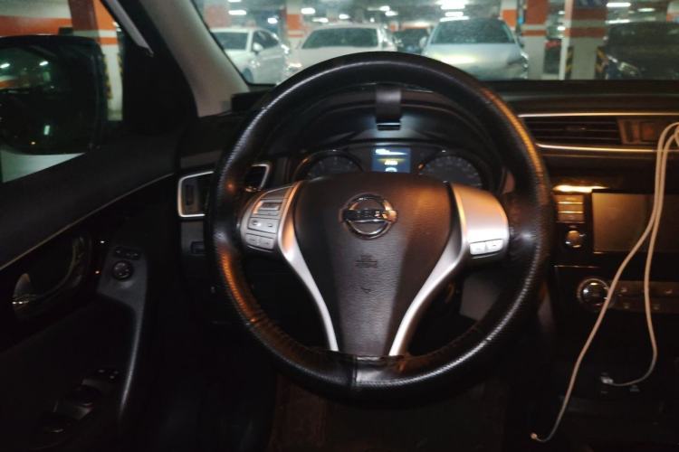 Used Nissan Qashqai 2017 2.0L CVT Smart Enjoyment Version China V Standard Steering Wheel