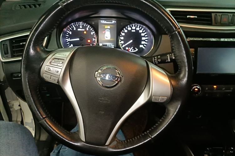Used Nissan Qashqai 2017 2.0L CVT Smart Enjoyment Version China VI Standard Steering Wheel