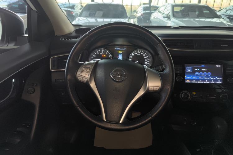 Used Nissan Qashqai 2017 2.0L CVT Smart Enjoyment Version China V Standard Steering Wheel