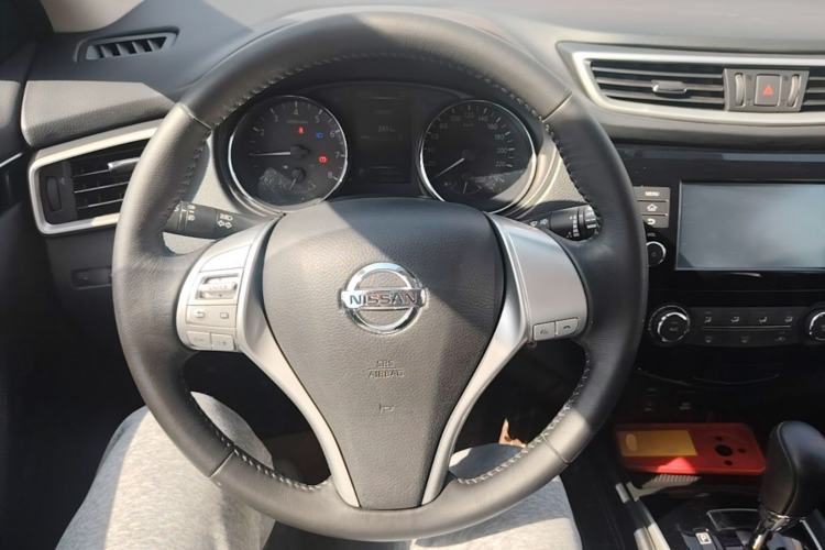 Used Nissan Qashqai 2017 2.0L CVT Smart Enjoyment Version China V Standard Steering Wheel