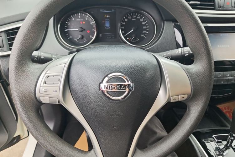 Used Nissan Qashqai 2017 2.0L CVT Elite Edition China V Standard Steering Wheel