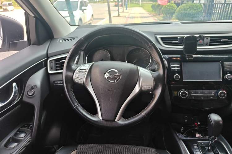 Used Nissan Qashqai 2017 2.0L CVT Smart Enjoyment Version China V Standard Steering Wheel
