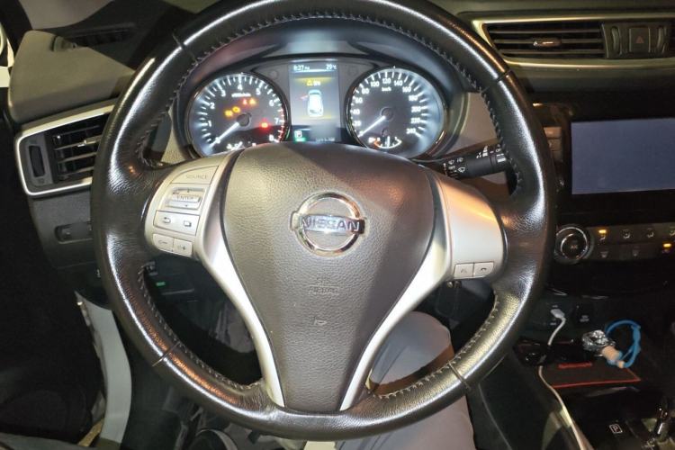 Used Nissan Qashqai 2017 2.0L CVT Smart Enjoyment Version China VI Standard Steering Wheel