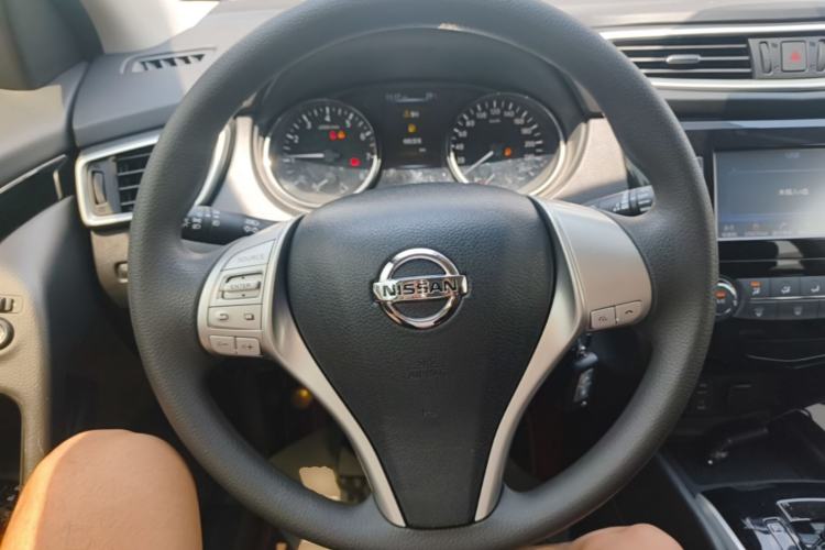 Used Nissan Qashqai 2017 2.0L CVT Elite Edition China V Standard Steering Wheel