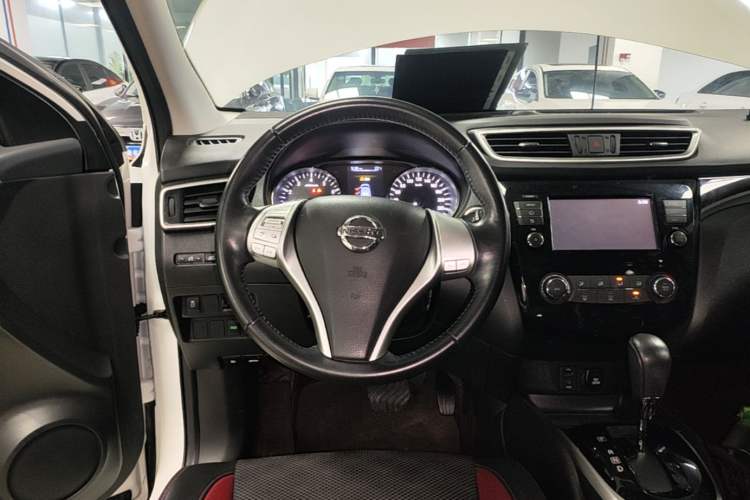 Used Nissan Qashqai 2017 2.0L CVT Luxury Edition China V Standard Steering Wheel