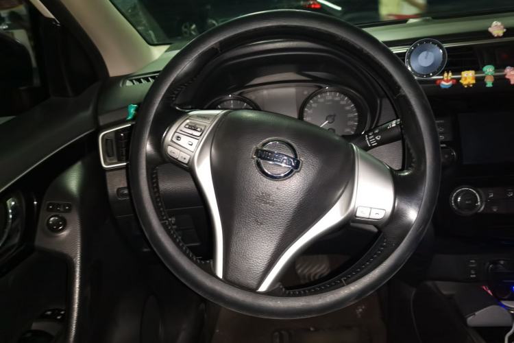 Used Nissan Qashqai 2017 2.0L CVT Smart Enjoyment Version China V Standard Steering Wheel