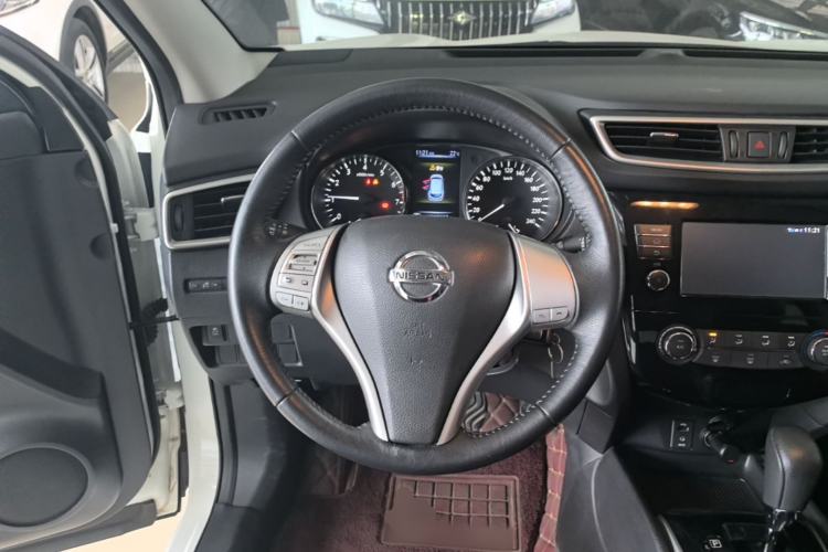 Used Nissan Qashqai 2017 2.0L CVT Smart Enjoyment Version China VI Standard Steering Wheel
