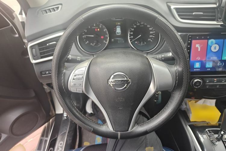 Used Nissan Qashqai 2017 2.0L CVT Elite Edition China V Standard Steering Wheel