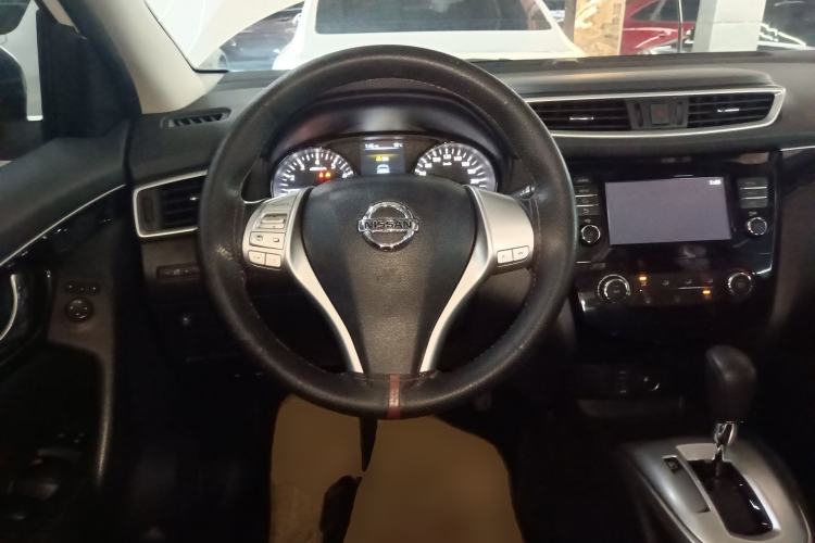 Used Nissan Qashqai 2017 2.0L CVT Luxury Edition China V Standard Steering Wheel
