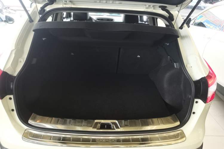 Used Nissan Qashqai 2017 2.0L CVT Luxury Edition China V Standard Trunk
