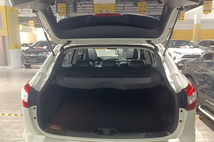 Used Nissan Qashqai 2017 2.0L CVT Luxury Edition China V Standard Trunk
