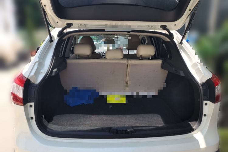 Used Nissan Qashqai 2017 2.0L CVT Elite Edition China V Standard Trunk