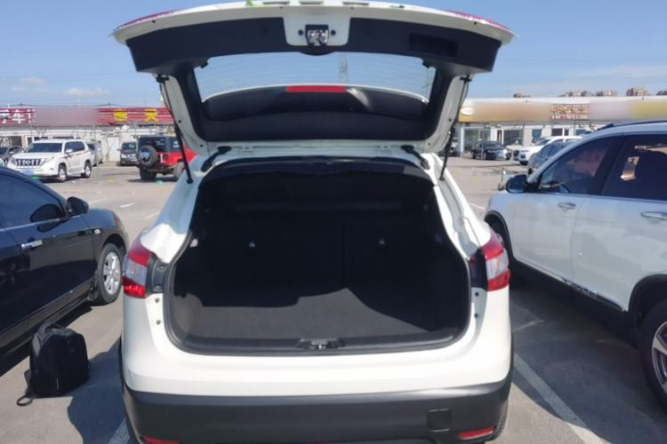 Used Nissan Qashqai 2017 2.0L CVT Smart Enjoyment Version China VI Standard Trunk