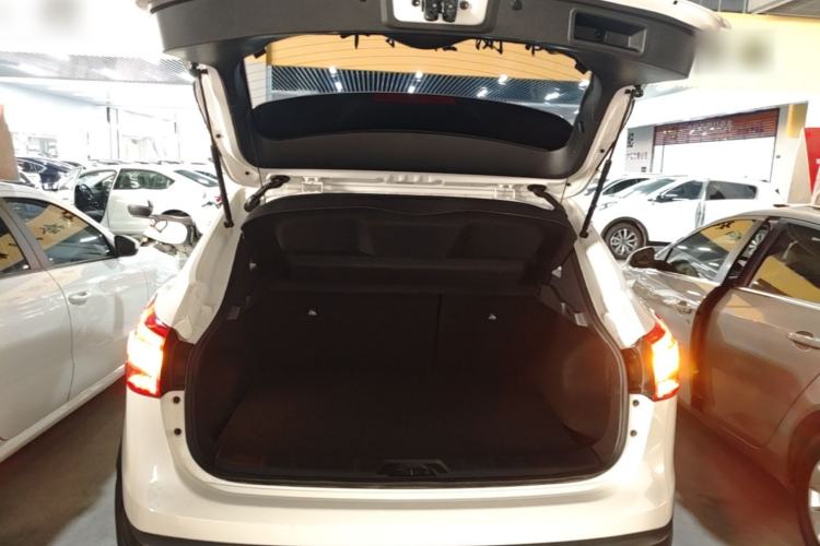 Used Nissan Qashqai 2017 2.0L CVT Luxury Edition China VI Standard Trunk