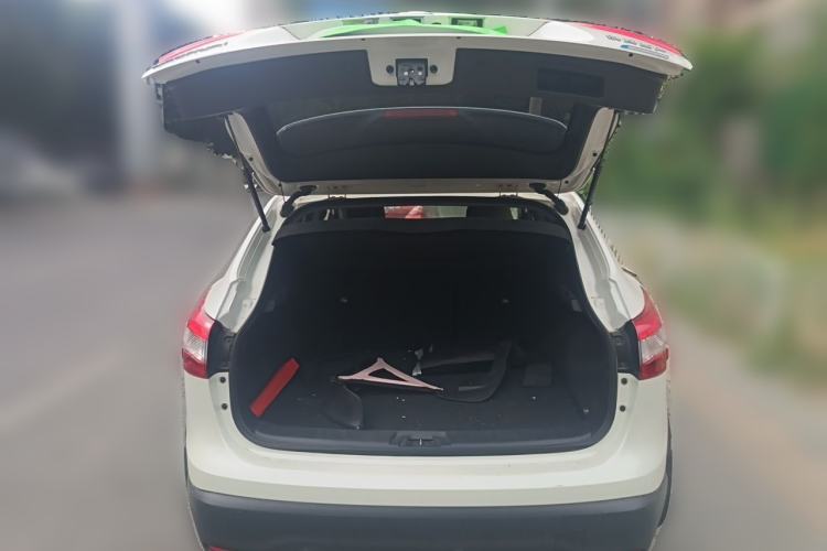 Used Nissan Qashqai 2017 2.0L CVT Elite Edition China V Standard Trunk