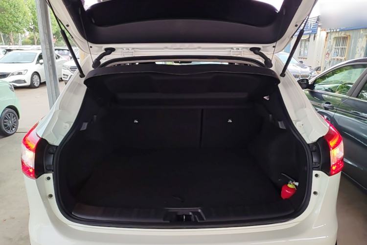 Used Nissan Qashqai 2017 2.0L CVT Smart Enjoyment Version China V Standard Trunk