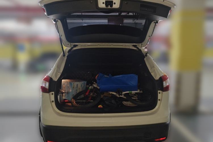 Used Nissan Qashqai 2017 2.0L CVT Elite Edition China V Standard Trunk