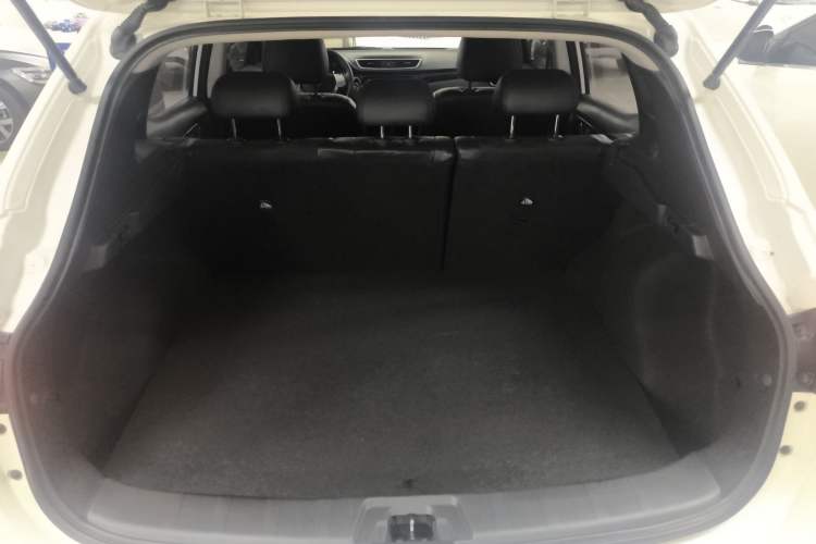Used Nissan Qashqai 2017 2.0L CVT Smart Enjoyment Version China V Standard Trunk
