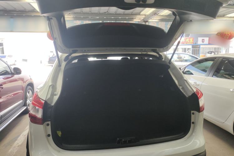 Used Nissan Qashqai 2017 2.0L CVT Smart Enjoyment Version China V Standard Trunk
