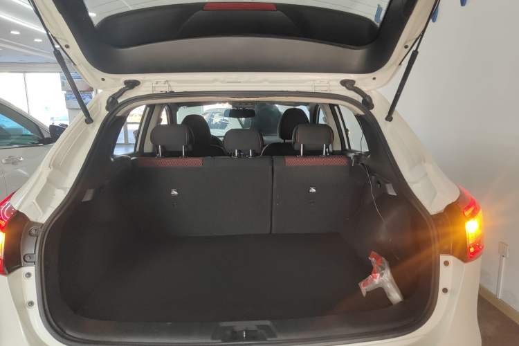 Used Nissan Qashqai 2017 1.2T CVT Fashion Edition Trunk