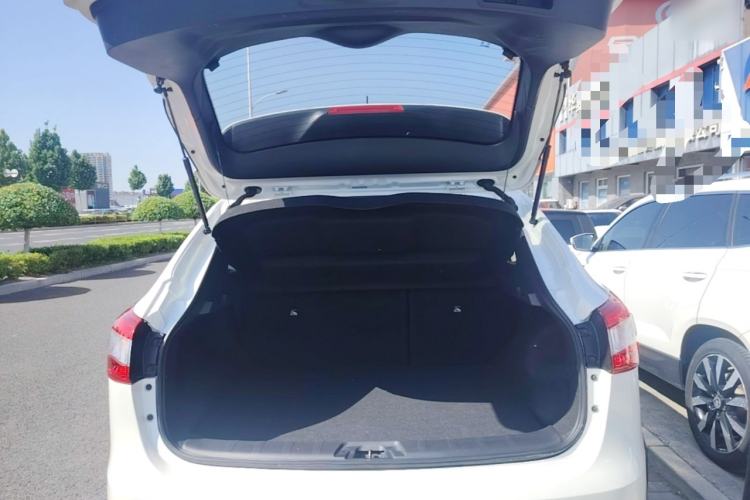 Used Nissan Qashqai 2017 2.0L CVT Smart Enjoyment Version China V Standard Trunk