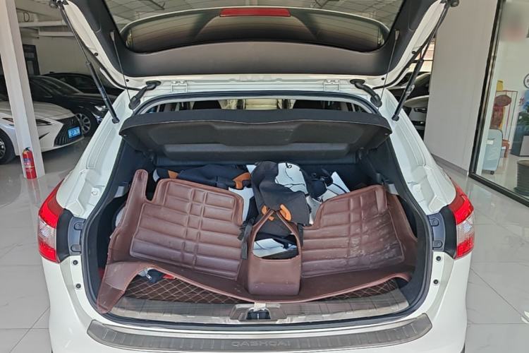Used Nissan Qashqai 2017 2.0L CVT Smart Enjoyment Version China V Standard Trunk