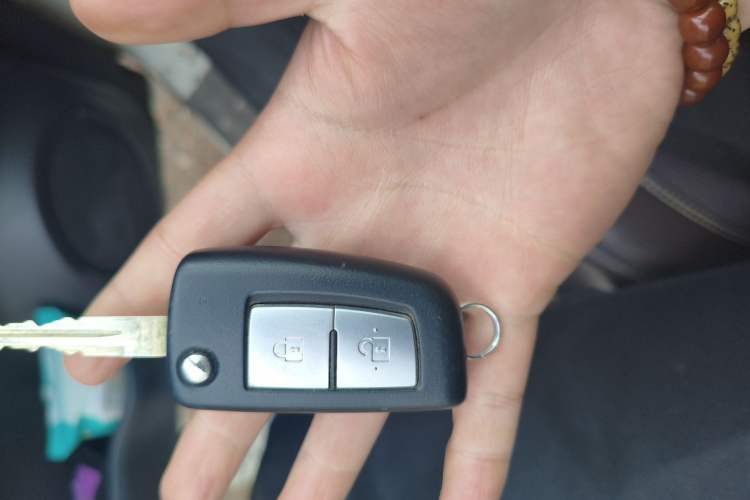 Used Nissan Qashqai 2017 2.0L CVT Elite Edition China V Standard Vehicle Key